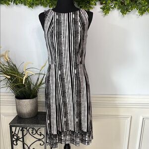 Joseph Ribkoff Black White Sleeveless Striped Fit & Flare Swing Dress 4